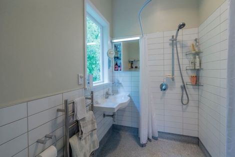 Photo of property in 71 Valley Road, Paraparaumu, 5032