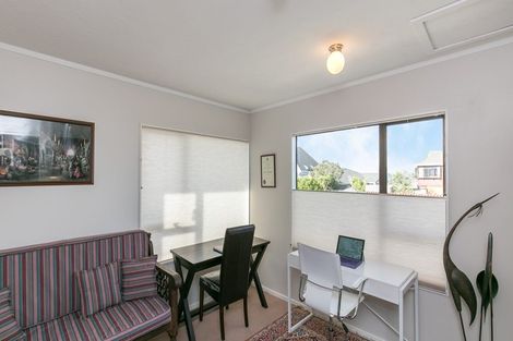 Photo of property in 8a Shastri Terrace, Khandallah, Wellington, 6035