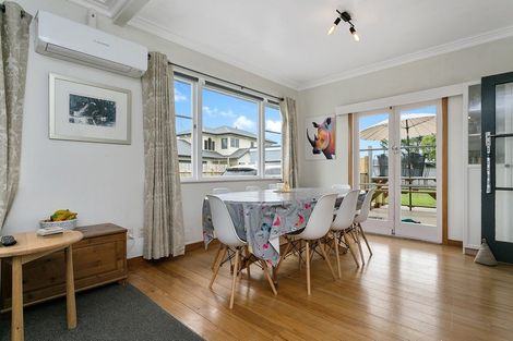 Photo of property in 38 Clare Street, Cambridge, 3434