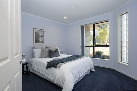 Photo of property in 14 Applemoors Way, Riverhead, 0820