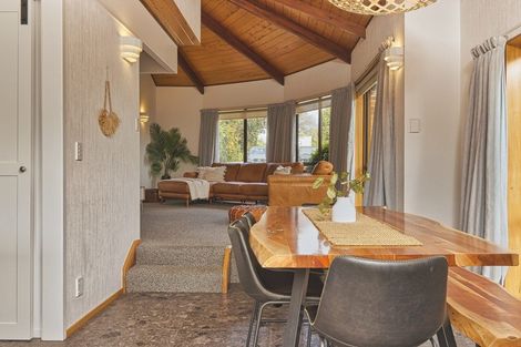 Photo of property in 3a Tauroa Road, Havelock North, 4130