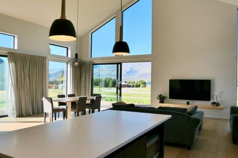 Photo of property in 9 Lakefield Close, Kingston, Athol, 9793