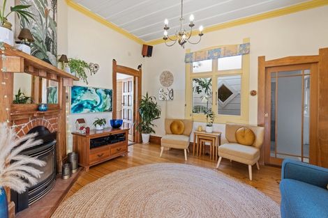 Photo of property in 128 Charles Street, Westshore, Napier, 4110