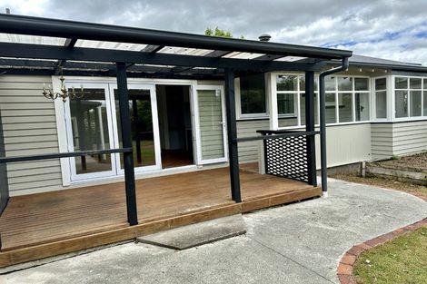 Photo of property in 42 Puriri Terrace, Roslyn, Palmerston North, 4414
