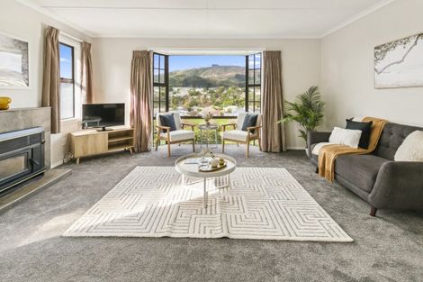 Photo of property in 365 Main Road, Tawa, Wellington, 5028