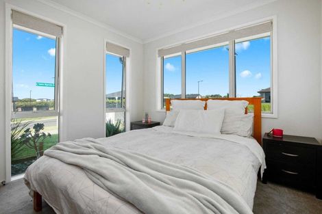 Photo of property in 2 Okohaka Avenue, Glenbrook, Waiuku, 2681