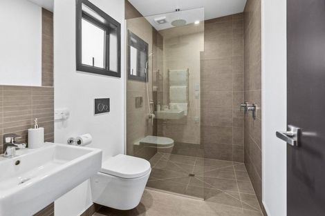 Photo of property in 21 Stonebrook Drive, Wanaka, 9305