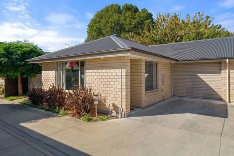 Photo of property in 42 Thackeray Place, Waltham, Christchurch, 8023