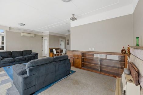 Photo of property in 9 Mount View Place, Spotswood, New Plymouth, 4310
