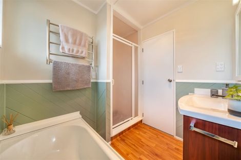 Photo of property in 22 Gemstone Drive, Birchville, Upper Hutt, 5018