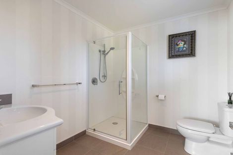 Photo of property in 6 Liberty Grove, Kelvin Grove, Palmerston North, 4414