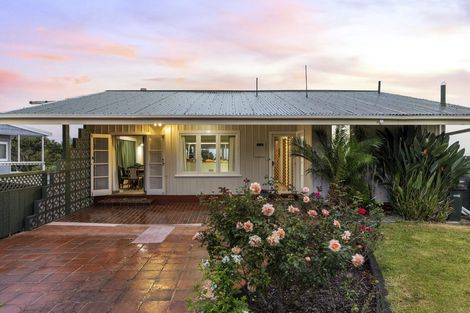Photo of property in 62 Craig Road, Maraetai, Auckland, 2018