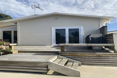 Photo of property in 3a Tupoki Street, Glen Avon, New Plymouth, 4312