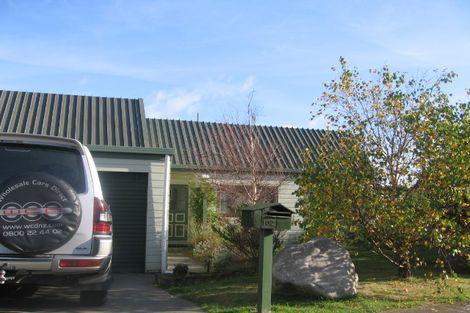Photo of property in 102 Leeward Drive, Whitby, Porirua, 5024