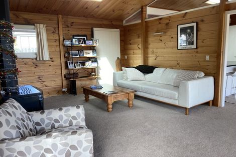 Photo of property in 31 Annan Grove, Papakowhai, Porirua, 5024