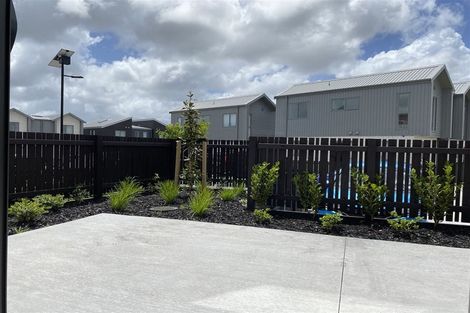 Photo of property in 24 Te Rito Road, Hobsonville, Auckland, 0616