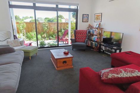 Photo of property in 26 Kauamo Close, Waiwhetu, Lower Hutt, 5010