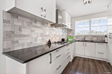 Photo of property in 22 Royal Road, Massey, Auckland, 0614