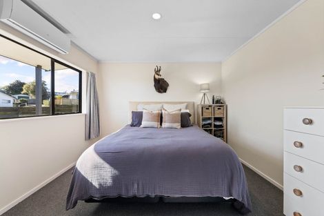 Photo of property in 17 Kiddle Drive, Hilltop, Taupo, 3330