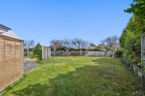 Photo of property in 41 Arahiwi Grove, Tirohanga, Lower Hutt, 5010