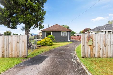 Photo of property in 2 Island View Road, Western Heights, Rotorua, 3015