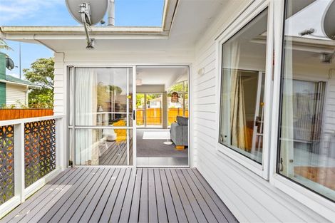 Photo of property in 57 Universal Drive, Henderson, Auckland, 0610