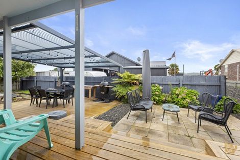 Photo of property in 43a Wallis Street, Raglan, 3225