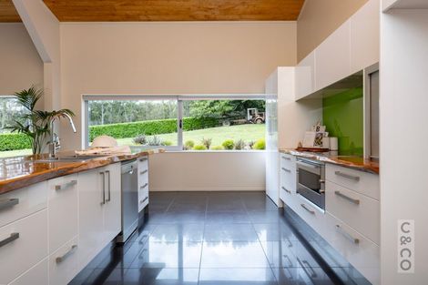 Photo of property in 69a Waikoukou Valley Road, Waimauku, 0882