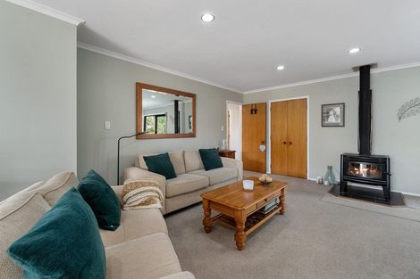 Photo of property in 13 Chatham Avenue, Paremoremo, Auckland, 0632