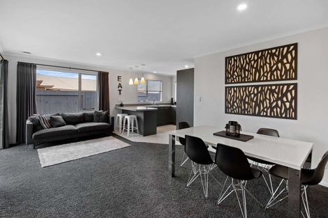 Photo of property in 28 Branigan Parade, Kelvin Grove, Palmerston North, 4414