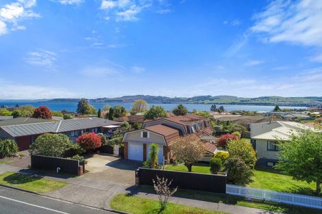 Photo of property in 46 Arrowsmith Avenue, Waipahihi, Taupo, 3330