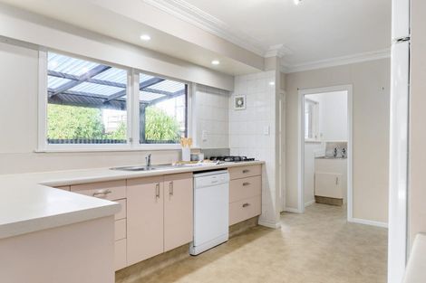 Photo of property in 9 Lynwood Place, Chedworth, Hamilton, 3210