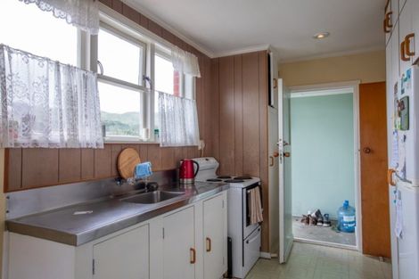 Photo of property in 19 Justine Street, Cannons Creek, Porirua, 5024