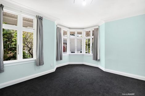 Photo of property in 12 Manley Terrace, Newtown, Wellington, 6021