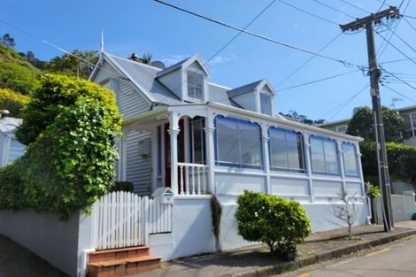 Photo of property in 13 Barton Terrace, Thorndon, Wellington, 6011