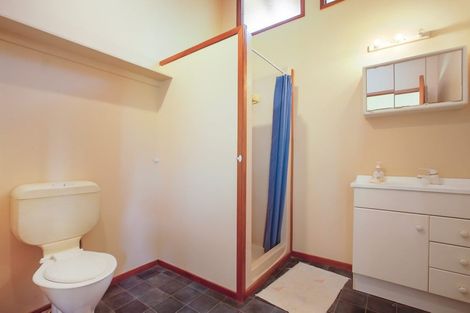 Photo of property in 21 Spicer Road, Cable Bay, 0420