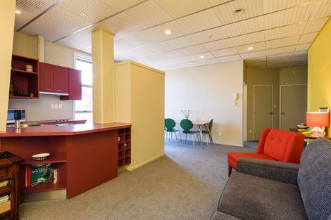 Photo of property in 5/17 Adelaide Road, Mount Cook, Wellington, 6021