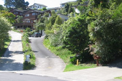 Photo of property in 1/9 Stitchbird Close, Murrays Bay, Auckland, 0630