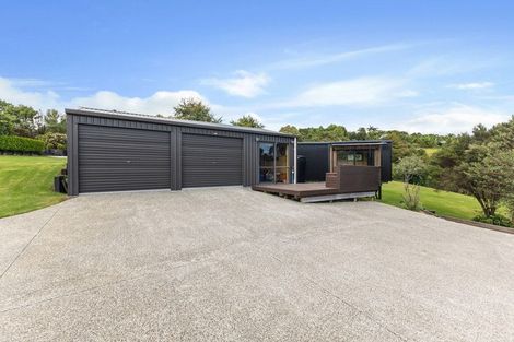 Photo of property in 71 Kaipara Road, Papakura, 2582