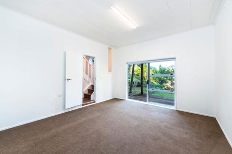 Photo of property in 59 Hanlon Crescent, Narrow Neck, Auckland, 0624