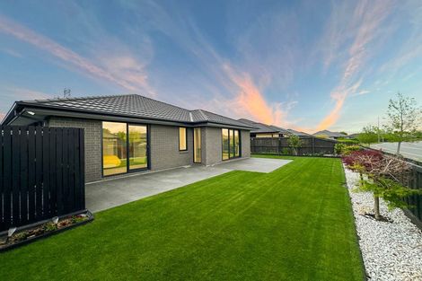 Photo of property in 16 Saddlers Lane, Yaldhurst, Christchurch, 8042