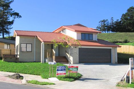 Photo of property in 40 San Marino Drive West, Henderson, Auckland, 0612