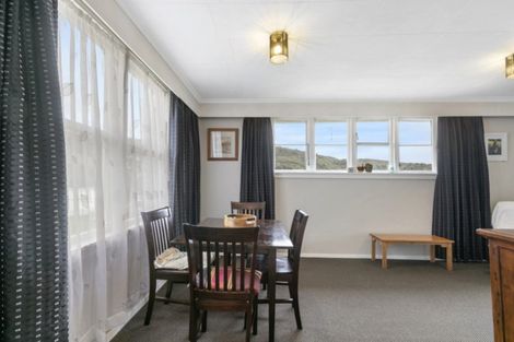 Photo of property in 21 Cleland Crescent, Naenae, Lower Hutt, 5011
