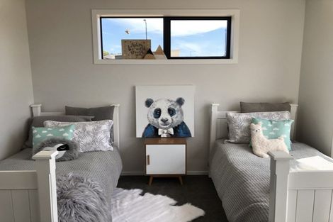 Photo of property in 53 Vinistra Road, Kumeu, 0810