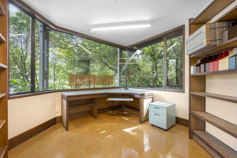 Photo of property in 17 Dillon Street, Lowry Bay, Lower Hutt, 5013