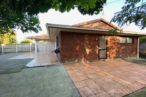 Photo of property in 5 Fielding Crescent, Farm Cove, Auckland, 2012