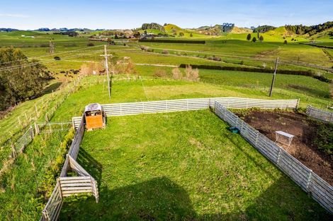 Photo of property in 638 Tariki Road, Ratapiko, Inglewood, 4390