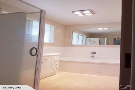 Photo of property in 21 Richards Avenue, Forrest Hill, Auckland, 0620