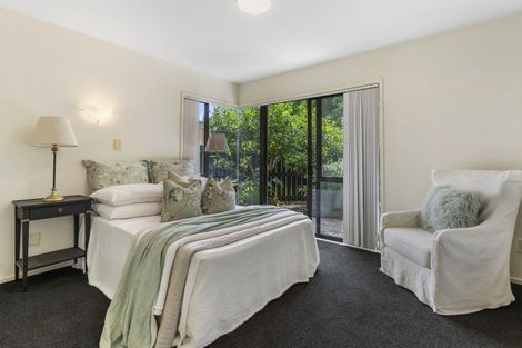 Photo of property in 3 Fielding Crescent, Farm Cove, Auckland, 2012