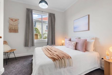 Photo of property in 23 Hargest Crescent, Saint Kilda, Dunedin, 9012